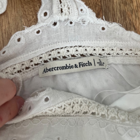 Abercrombie & Fitch White Linen-Blend Tie-Back Squareneck Top in Small - Picture 2 of 3